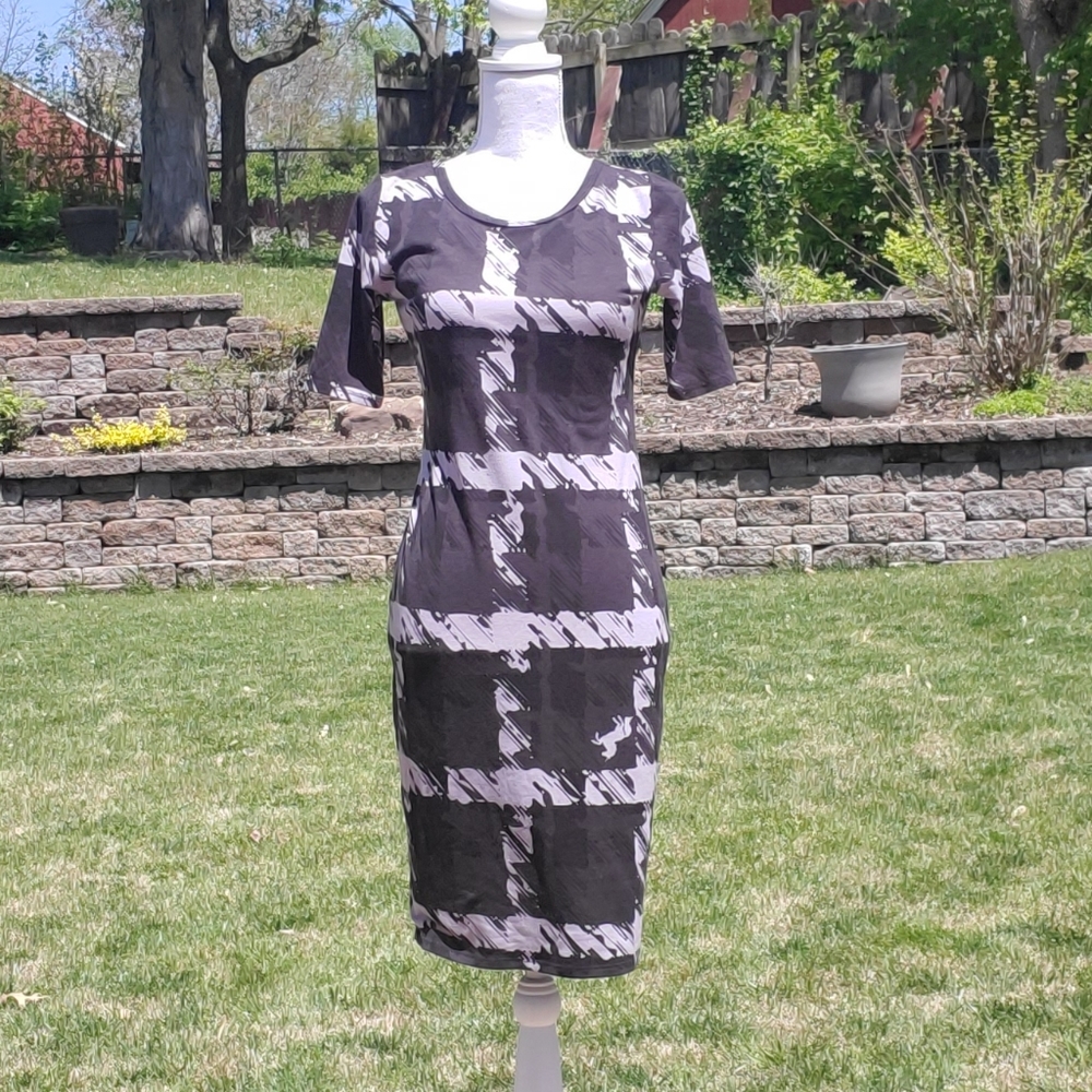 🌟 3 for $15 Deal! 🌟LuLaRoe black white dress S